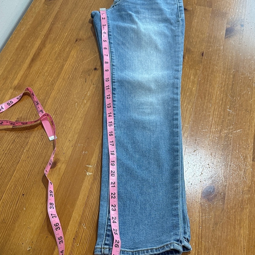 Lucky Brand sweet crop Light Blue Denim Jeans - Picture 7 of 9
